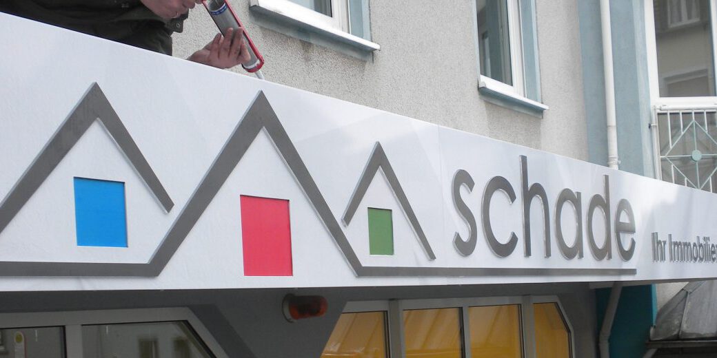 Schade Immobilien